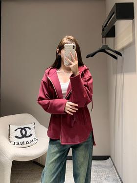 缪家24Fw秋冬新款字母微标安哥拉红拉链连帽卫衣丨（UY*DQJB)