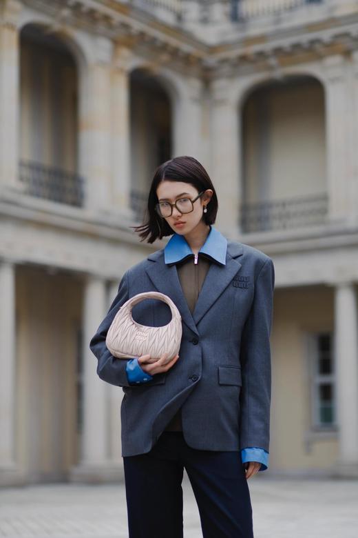 缪家 24FW秋冬新款假两件宽松羊毛西装外套（UY*DQJB） 商品图6