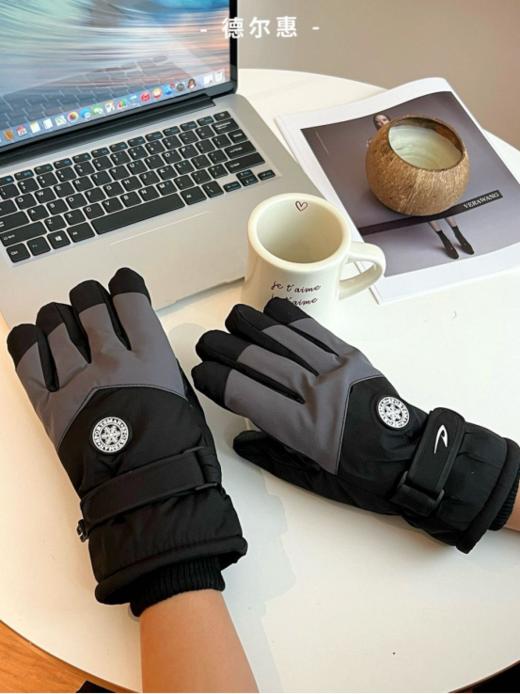 🔥 冬季刚需单品！😍【德尔惠Deerway防风加绒保暖手套🙅】 ①软软的 防风碗口 巨保暖🌿 ②主打一个性价比 蓄热 加绒✨ 双层保暖德绒手套 3色可选！ 商品图4