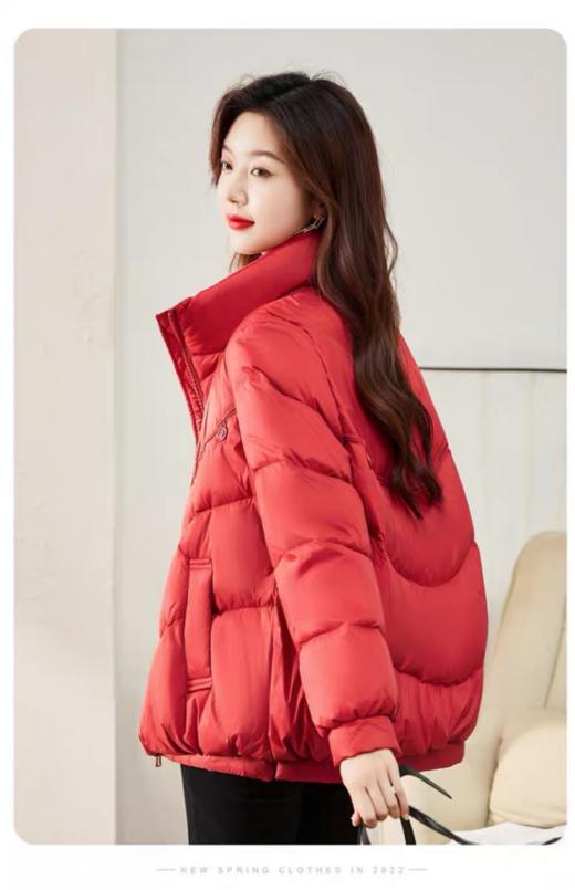 🧡冬季必备 【研觅两粒扣立领羽绒服👍 】 🌞轻盈不臃肿~正肩袖真的绝绝子🍬!千万不要错过💕原价一件199 X 🧧今天开团价只要 🎉129/件! 立省70 商品图3