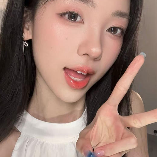 【日抛】winni新品上市 直径14.2 含水量43% 2片/盒  10片/盒（度数不同请拍两盒） 商品图0