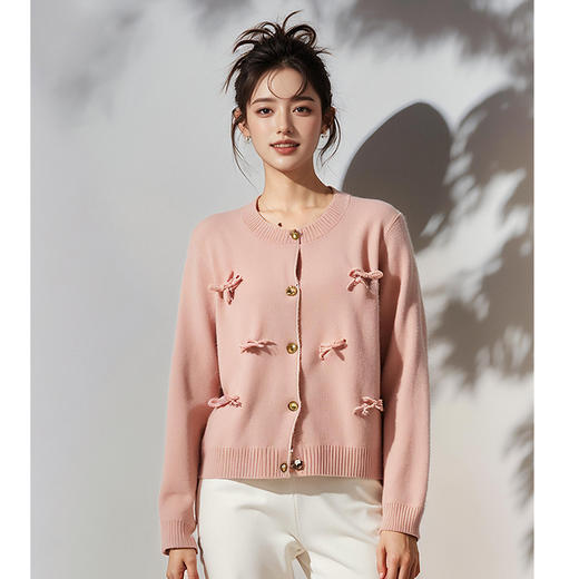 奢姿2025年春季新款大码女装甜美减龄针织衫胖妹妹蝴蝶结圆领上衣9644328653 商品图3