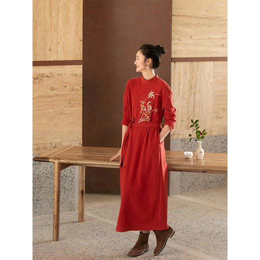 牧衣游原创手工刺绣宽松红色连衣裙 限量福利款 南珰不支持会员折 商品图2