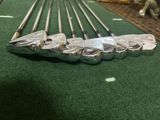 小吴二手8.5新男士MIZNUO高尔夫铁杆套杆 型号:mp68杆身硬度:碳素R级 铁杆8支（3456789p)原装正品，二手货品不退不换 运费卖家负担（顺丰寄付） 商品图7