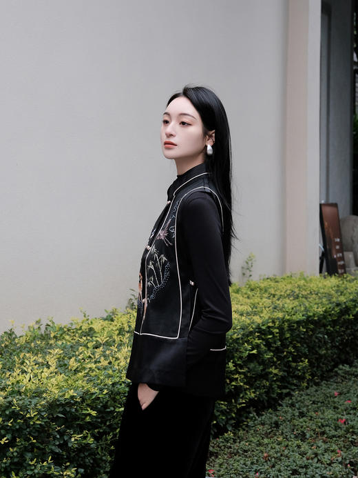 盛唐牡丹|鹤鹿同春手绣真丝马甲 商品图4