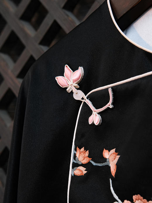 盛唐牡丹 |重缎真丝博古纹手绣外套 商品图4