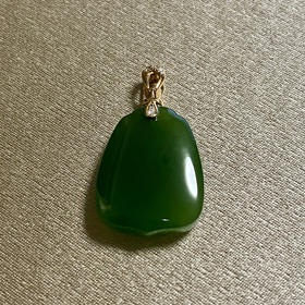 18K玫瑰金和田玉（碧玉）镶钻吊坠--香如故/花瓣玉牌14*18mm