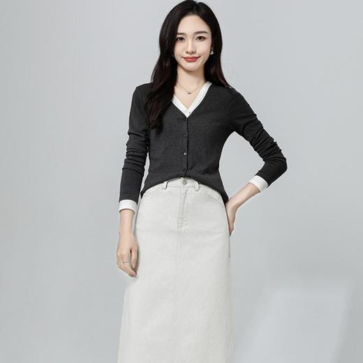 【高货xg】全新升级【铂金会员165/天猫229/差价64】(70648) 洛诗琳假两件针织上衣2025春季新款设计感V领针织开衫女 商品图2
