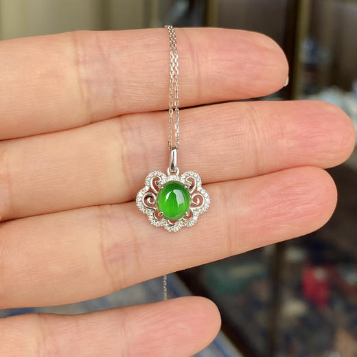 18K白金翡翠镶钻如意锁项链/蛋面6*7mm 商品图0