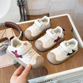 【百搭韩版星星元素，瞬间提升萌宝时尚感】春季新款单鞋小白鞋 小宝宝幼儿园防滑阿甘鞋 中小童百搭韩版星星鞋-QQ