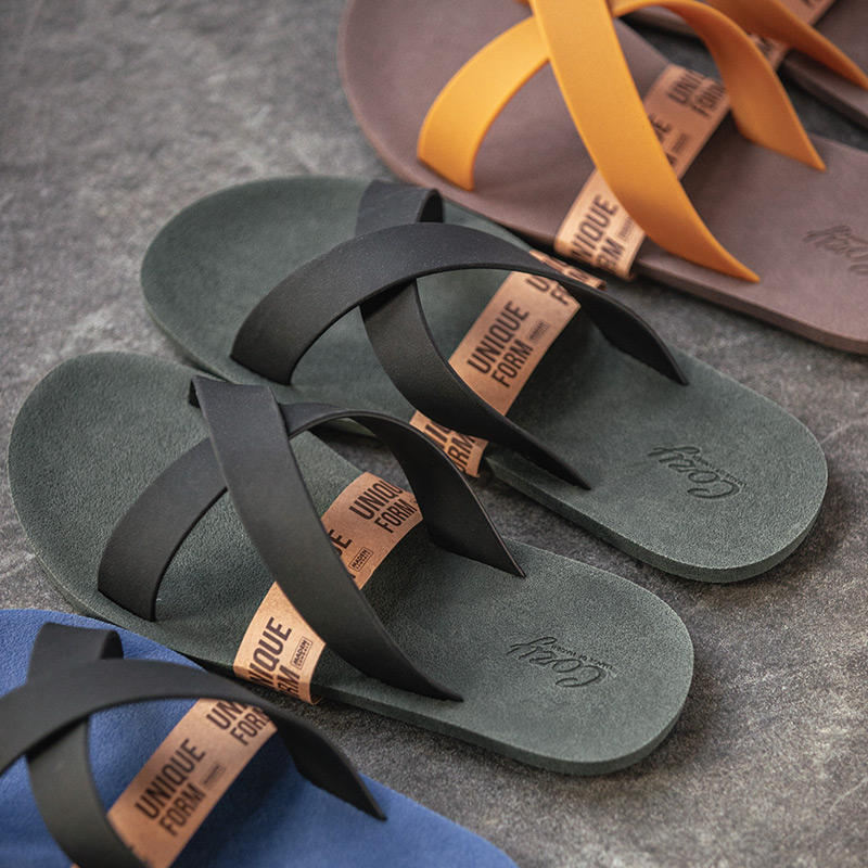 马登工装 夏季男沙滩凉鞋ins网红潮流休闲室外穿全橡胶凉拖鞋男潮