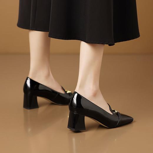 【预售5天】小方头乐福鞋春秋季新款牛漆皮时尚单鞋一脚蹬简约中跟女皮鞋HY&H3589 商品图4