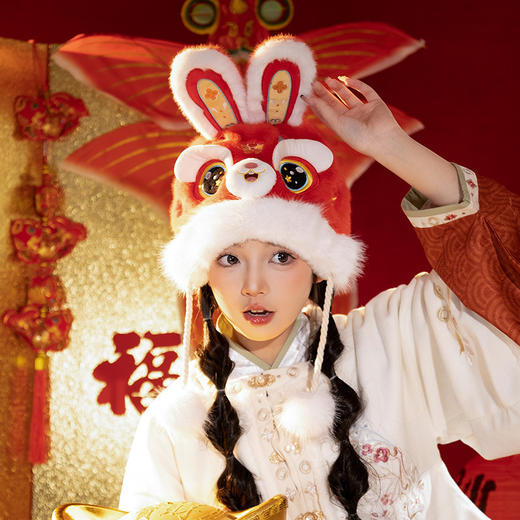 【鸿运当头❗️新年毛绒醒狮帽】春节就要戴新帽，马年秋冬女保暖帽子红色可爱虎头帽卡通龙头雷锋帽年货围巾 商品图4