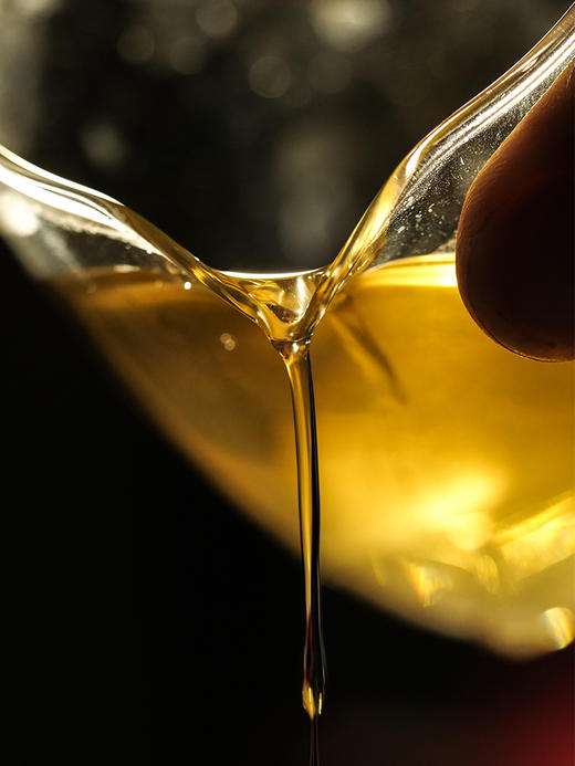 困鹿山龙团贡茶【五色贡茶】2024年困鹿山26号茶农家古树茶，非遗传承人王天老师亲制普洱贡茶，收藏规格：2500g/1500g/500g/125g/46.875g各一团 商品图8