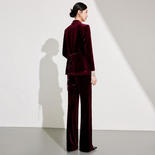 IWY/气质酒红色年会主持西装套装女士高级感丝绒职业正装微喇裤两件套24CP642 商品图4
