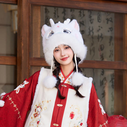 【鸿运当头❗️新年毛绒醒狮帽】春节就要戴新帽，马年秋冬女保暖帽子红色可爱虎头帽卡通龙头雷锋帽年货围巾 商品图7