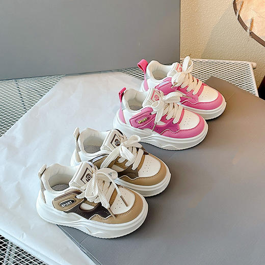 【早春新款跑步鞋，轻盈舒适，防滑耐磨】跑步鞋时尚男女孩运动鞋 中小童宝宝鞋 防滑单鞋子韩版设计-QQ 商品图0