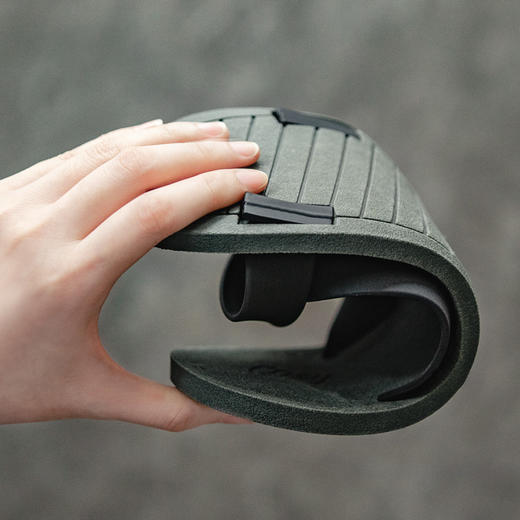 马登工装 夏季男沙滩凉鞋ins网红潮流休闲室外穿全橡胶凉拖鞋男潮 商品图4