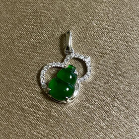 18K白金满钻翡翠葫芦吊坠/葫芦6*8mm