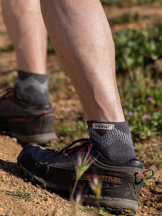 INJINJI 美丽诺 中筒加厚羊毛五指袜 商品图4