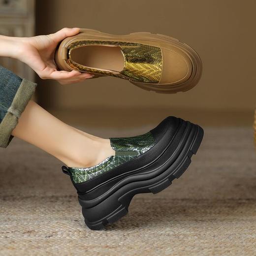 【预售5天】厚底牛皮拼接羊皮单鞋显瘦松糕鞋春秋新款高帮韩版深口粗跟乐福增高女鞋TYMXY&A901 商品图4