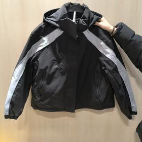 GM羽绒服黑曜石反光条599.9元516127-RH（线上线下同时售卖不保证有货，介意勿拍）