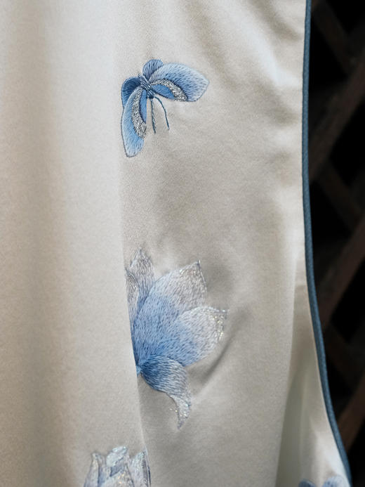 盛唐牡丹|绒花款真丝手绣花瓣领马甲 商品图10
