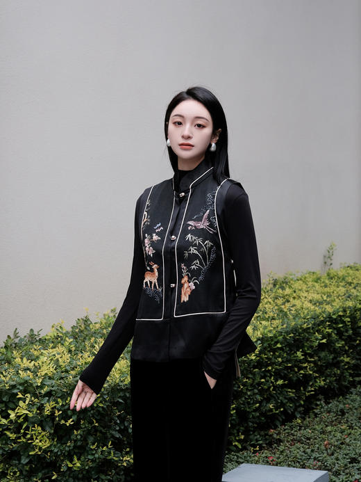 盛唐牡丹|鹤鹿同春手绣真丝马甲 商品图0