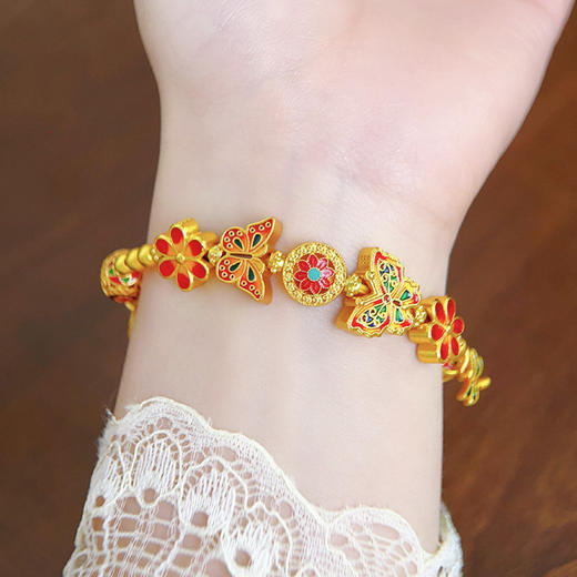 【精美饰品丨合金手链合集】甄选优质材质，通过精湛的工艺加工打造，造型精致优雅，质感十足，适合多场景佩戴，送人自用皆可，多种款式可选 商品图1