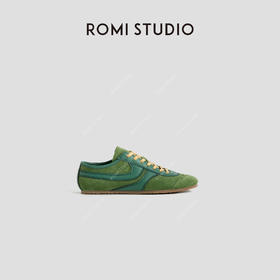 ROMI STUDIO“经典复古”丝光牛反绒拼头层牛皮平底阿甘鞋 24SSS186