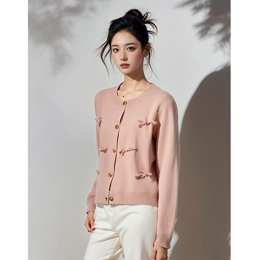 奢姿2025年春季新款大码女装甜美减龄针织衫胖妹妹蝴蝶结圆领上衣9644328653 商品图1