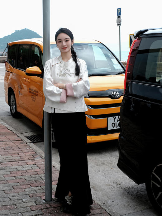 东方境X郭培| 灵鹿金线刺绣提花新中式上衣 商品图5