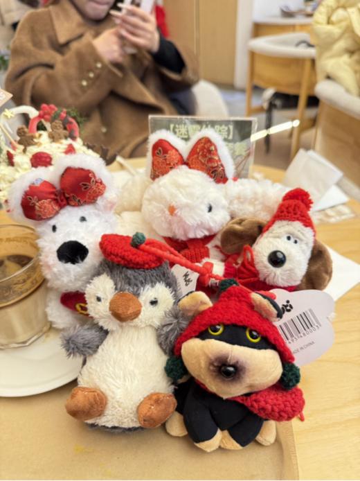 ✨新年要来喽~💥happy new year新年快乐😎我的宝贝~🎀【东大门网红手机背夹·新年限定款】新年新气象🌸 開運招財的挂件or💕手机背夹 🍑安排上 商品图1