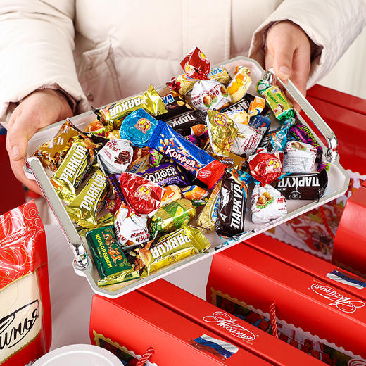 【俄罗斯糖果礼盒】精选几十种俄罗斯进口糖果  口味丰富让人爱不释口 精美礼盒装 商品图3