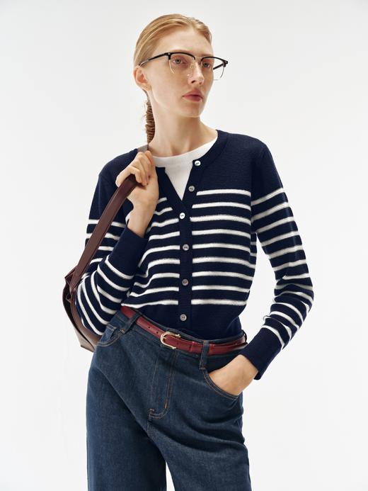 【商场同款】伊芙丽春秋套头毛衫1F9132211 商品图0