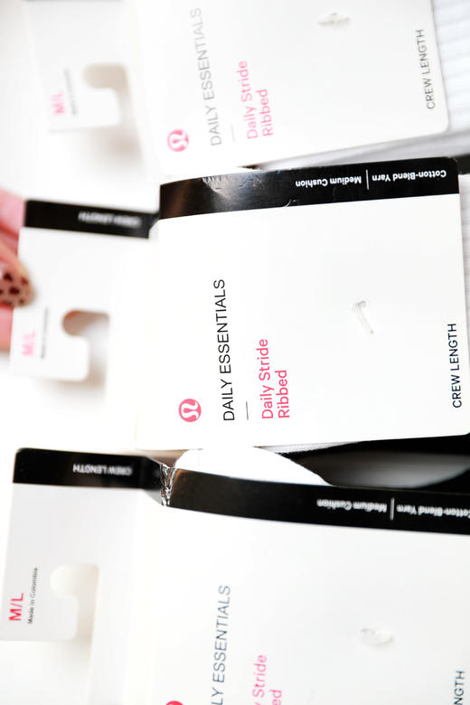 大毛巾底+足弓软支撑。一卡含三双の户外瑜伽缓震中筒袜子C010760 商品图3