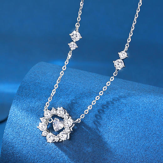 卡蒂罗/KADER 心动花环项链 满钻镶嵌大颗爱心锆石闪耀吸睛百搭小众可调节锁骨链 甜美爱心无尽浪漫吊坠 商品图6