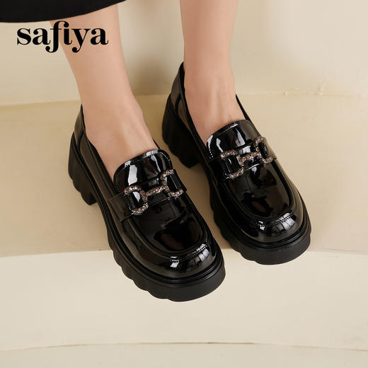 Safiya/索菲娅2025春英伦风粗跟漆皮钻扣轻便百搭小个子增高乐福鞋 SFD1112140 商品图0