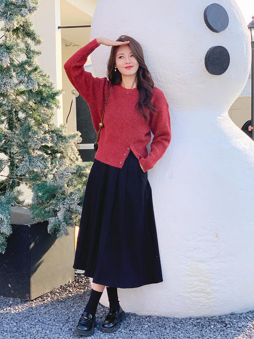 【百图lulu定制】【斜扣花纱毛衣】 复古花纱纱线   斜开扣  软软糯慵懒毛衣 商品图6