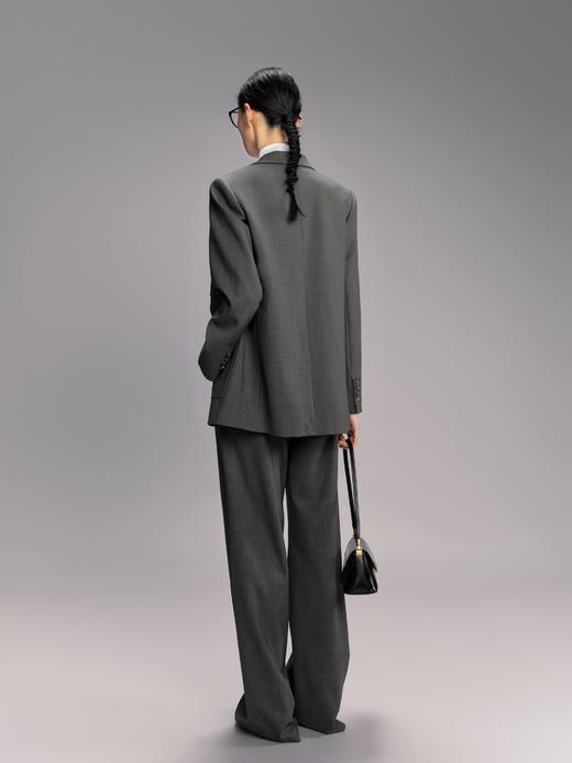 【商场同款】伊芙丽灰色通勤正肩领西装1F9110971G 商品图2