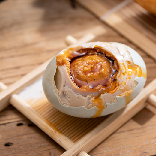 三客游 烤海鸭蛋 流油 开袋即食 70g/枚 商品图7