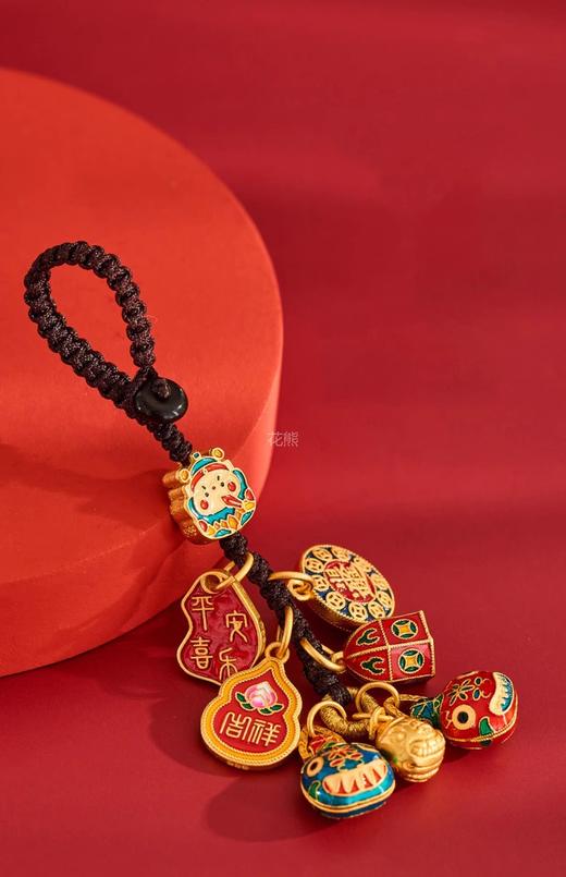 【财神爷吞金兽招财纳福钥匙扣】吉祥纳福、万事如意、招财平安，新的一年赶紧入!做生意的更要入! 造型可爱灵动，新年赠礼寓意好 款式百搭，是钥匙扣也是挂饰 新年送人自留小礼物 商品图2