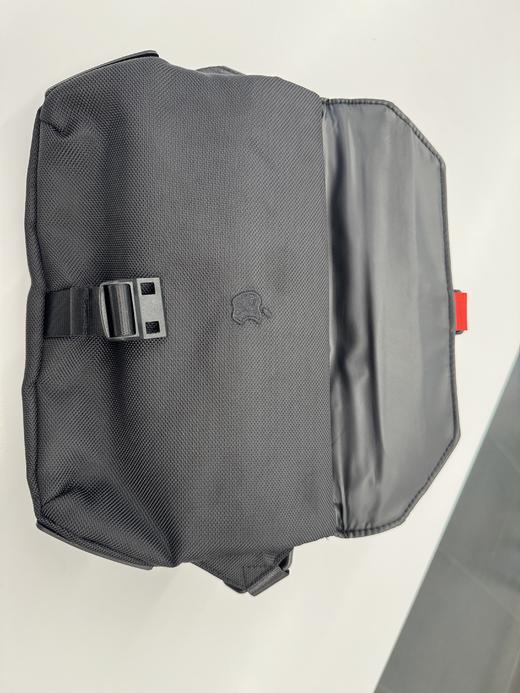 apple纪念品斜挎包 商品图1