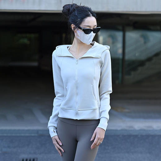 Beemen瑜伽服上衣女外穿秋冬季立领连帽运动长袖外套 商品图3