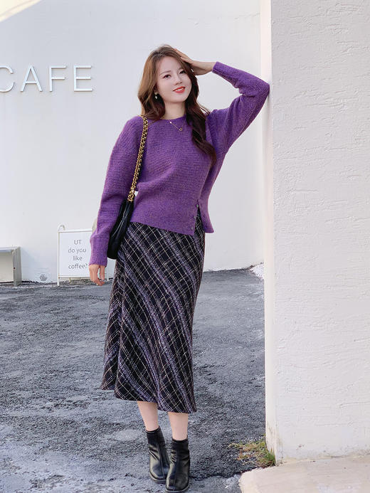 【百图lulu定制】【斜扣花纱毛衣】 复古花纱纱线   斜开扣  软软糯慵懒毛衣 商品图3