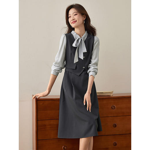 【春夏新品】熙世界法式飘带领假两件连衣裙2025春秋新款通勤学院风收腰裙子 商品图2