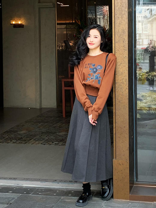 【百图lulu定制】【宠粉福利11.11元】【蓝玫瑰卫衣】蓝玫瑰 印花 加绒短款卫衣 商品图4