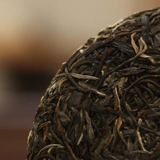 2024年曼松古树  送品鉴装礼盒 普洱茶 生茶 200g/饼 商品图2