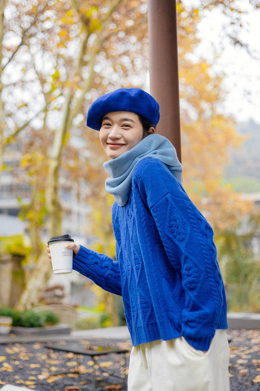 绽放011朵/100羊毛绞花针织上衣女复古棒针落肩慵懒蓝色套头毛衣 商品图5