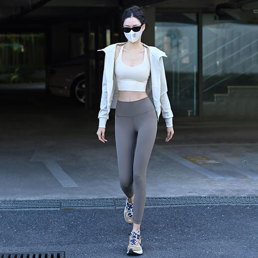 Beemen瑜伽服上衣女外穿秋冬季立领连帽运动长袖外套 商品图5